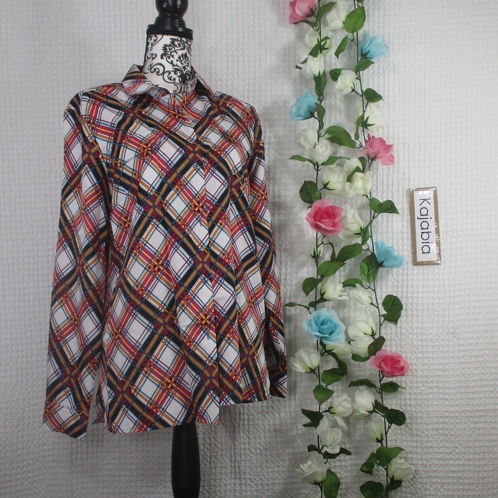 ANNE KLEIN Button Down Top. Size Medium